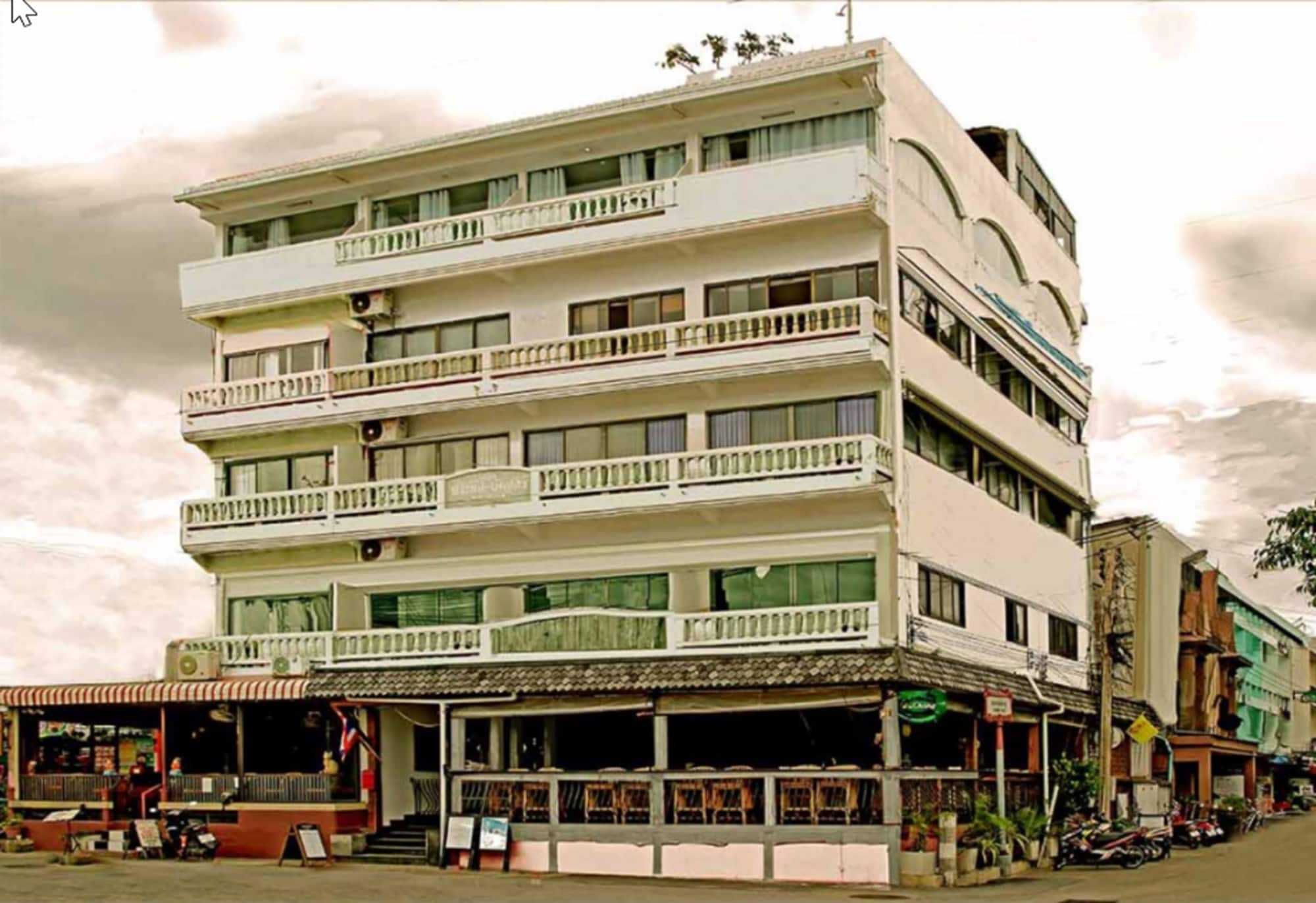 Buffalo Bills Hua Hin Exterior photo